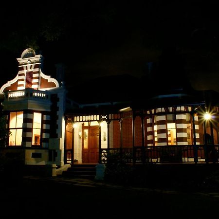 Melvin Residence Guest House Pretoria Bagian luar foto