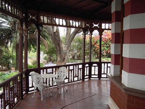Melvin Residence Guest House Pretoria Bagian luar foto